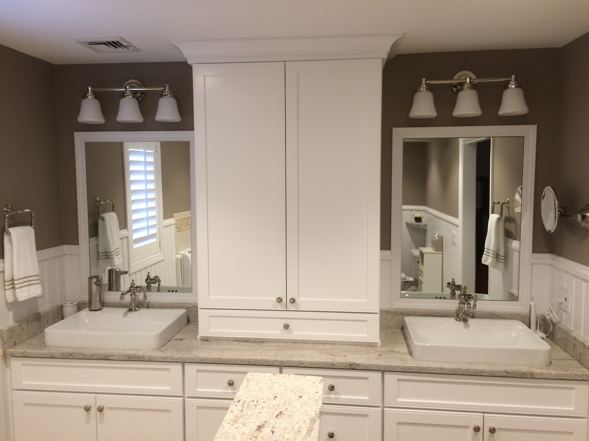 Double Vanity Bath